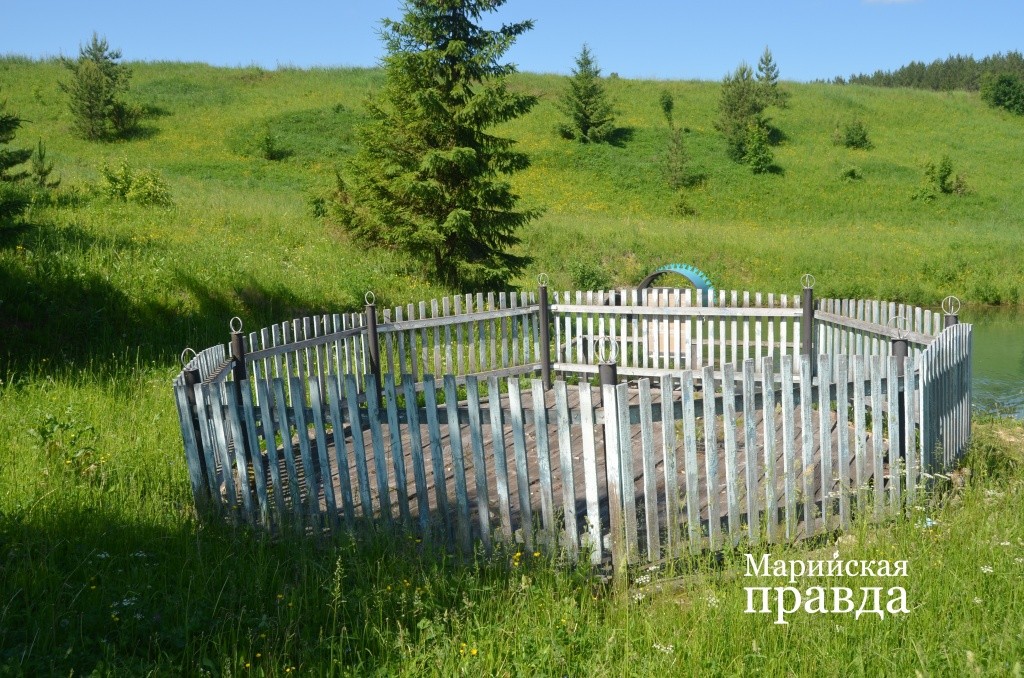Этот помост построен на ключе святых апостолов Петра и Павла. Этот помост построен на ключе святых апостолов Петра и Павла 1.jpg