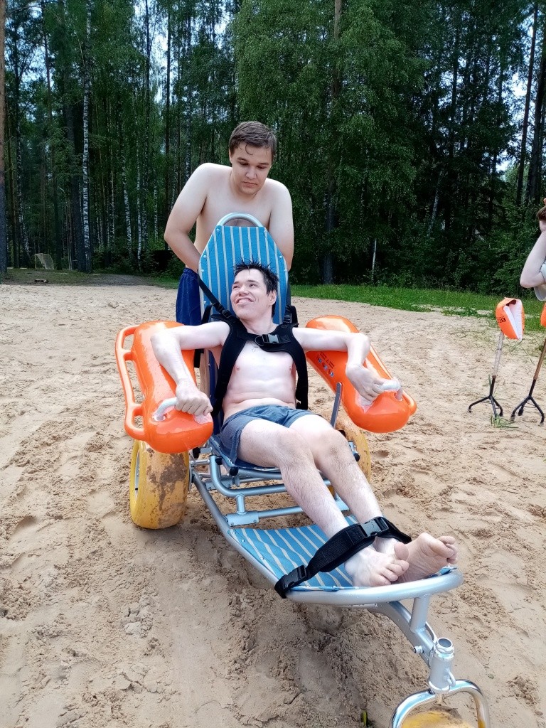 Перед погружением коляски в воду естественно волнение. (Фото Натальи Кулишовой). Перед погружением коляски в воду естественно волнение. (Фото Натальи Кулишовой).