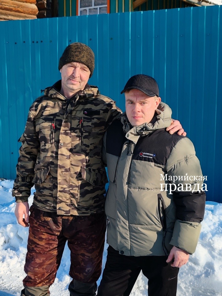 Андрей Петухов со своим другом Сергеем Лебедевым, также участником антитеррористической операции. Андрей Петухов со своим другом Сергеем Лебедевым, также участником антитеррористической операции 1.jpg