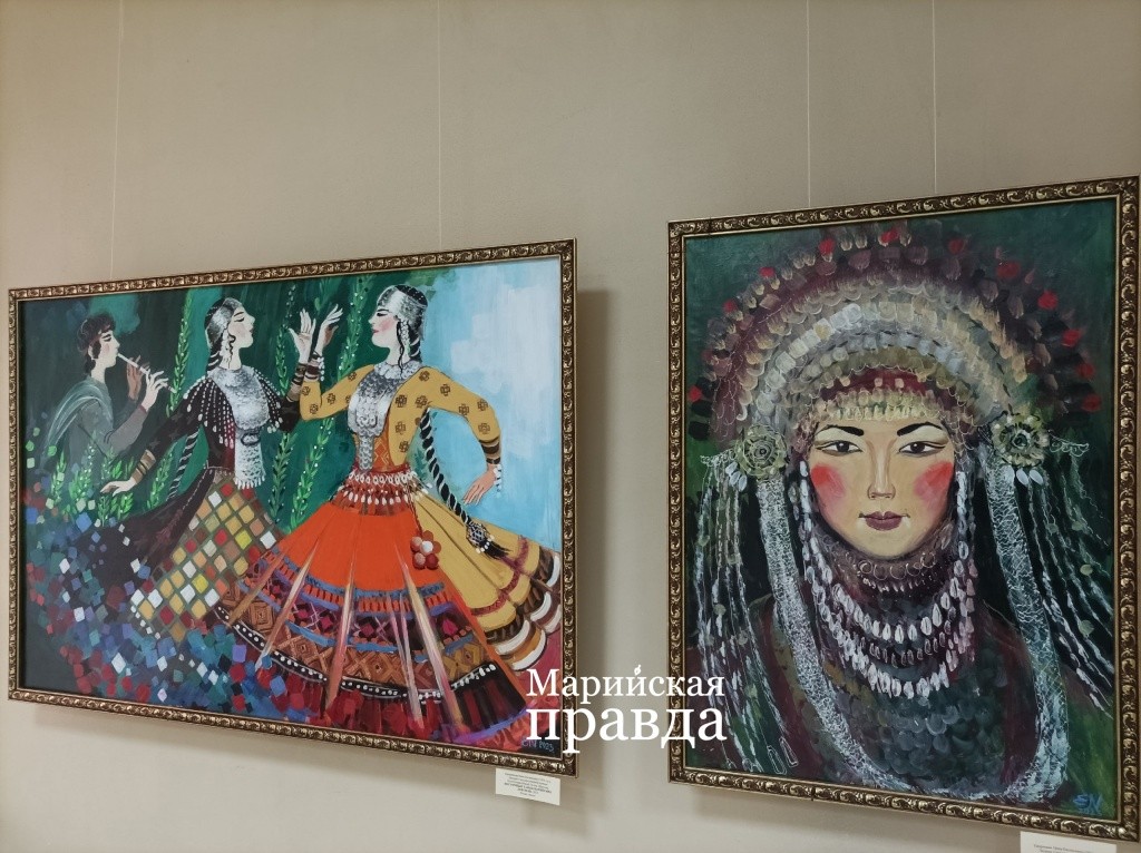 .jpg Работы Нины Ефарицкой пропитаны национальным колоритом. Фото Марины Оленевой Марийская правда.jpg